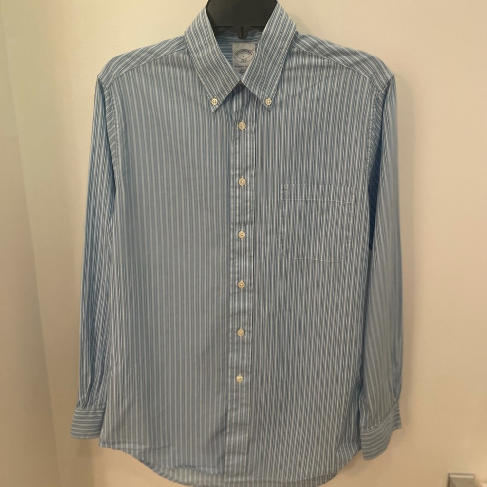 Brooks Brothers Blue Striped Button Down Mens S